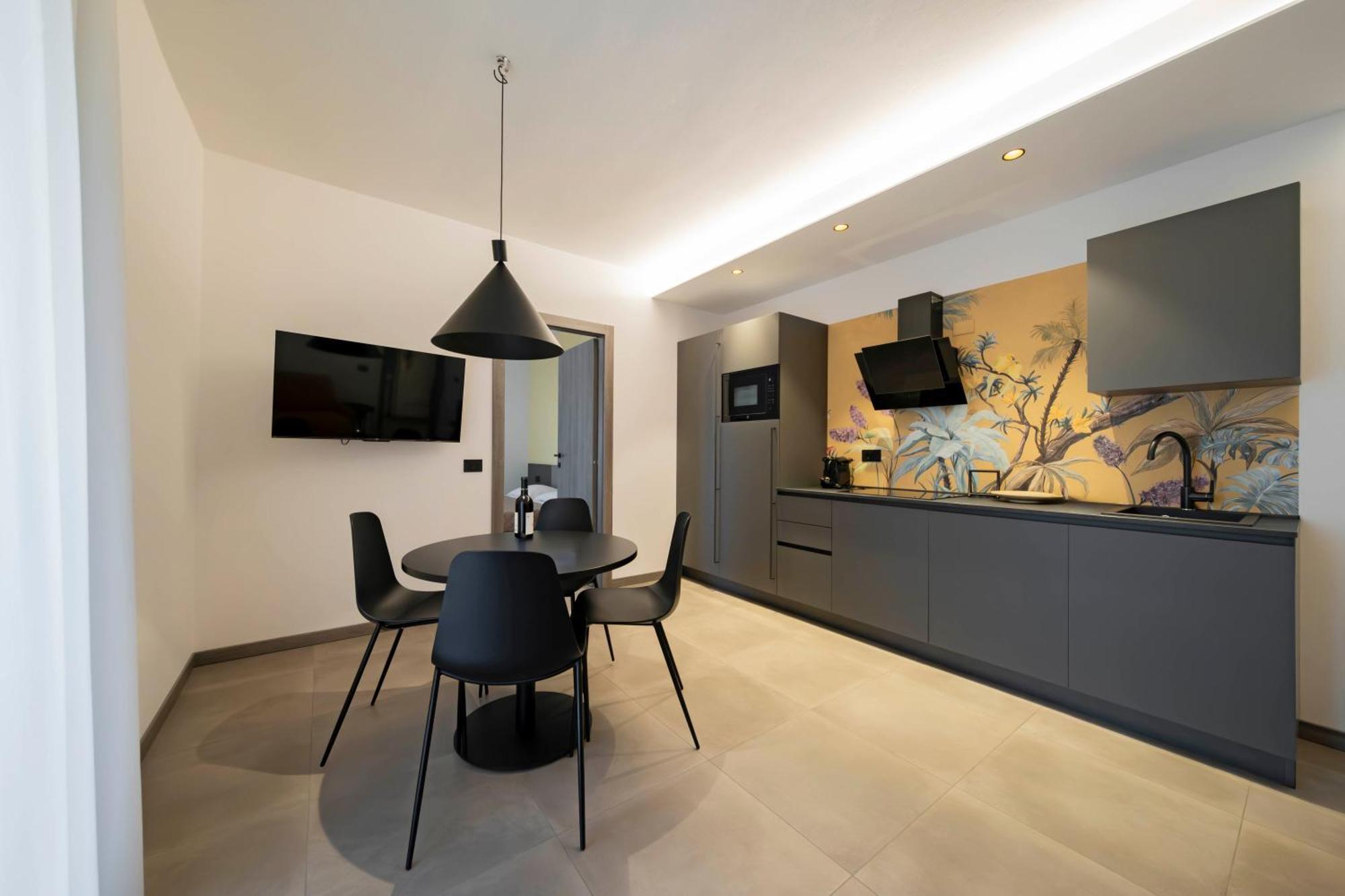 Apartmentsgarda การ์ดา ภายนอก รูปภาพ